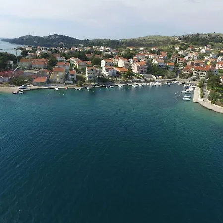 Red Hill Жаборич